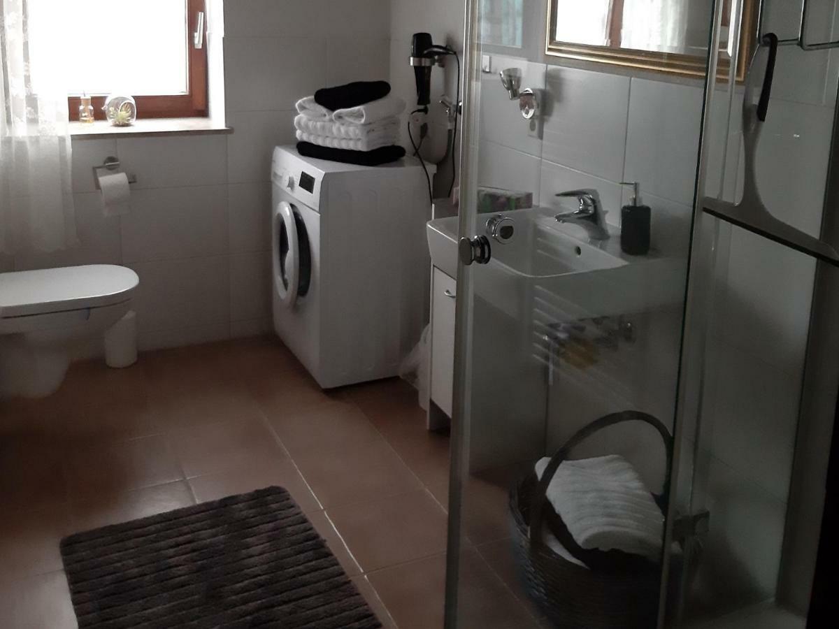 Fewo Im Mesnerhaus Mengen Bagian luar foto